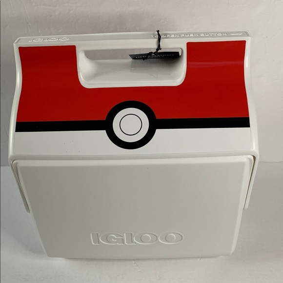 Pokémon Poke Ball 7 Qt Igloo Playmate Cooler White NWT - Picture 2 of 12